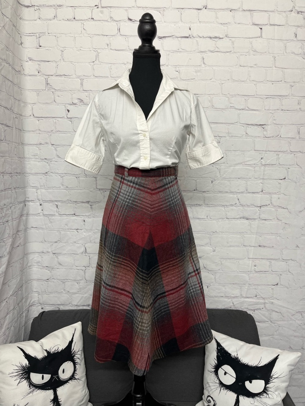 Vintage 70s wool blend plaid A line midi skirt red brown Canada made Sz Xxs Xs